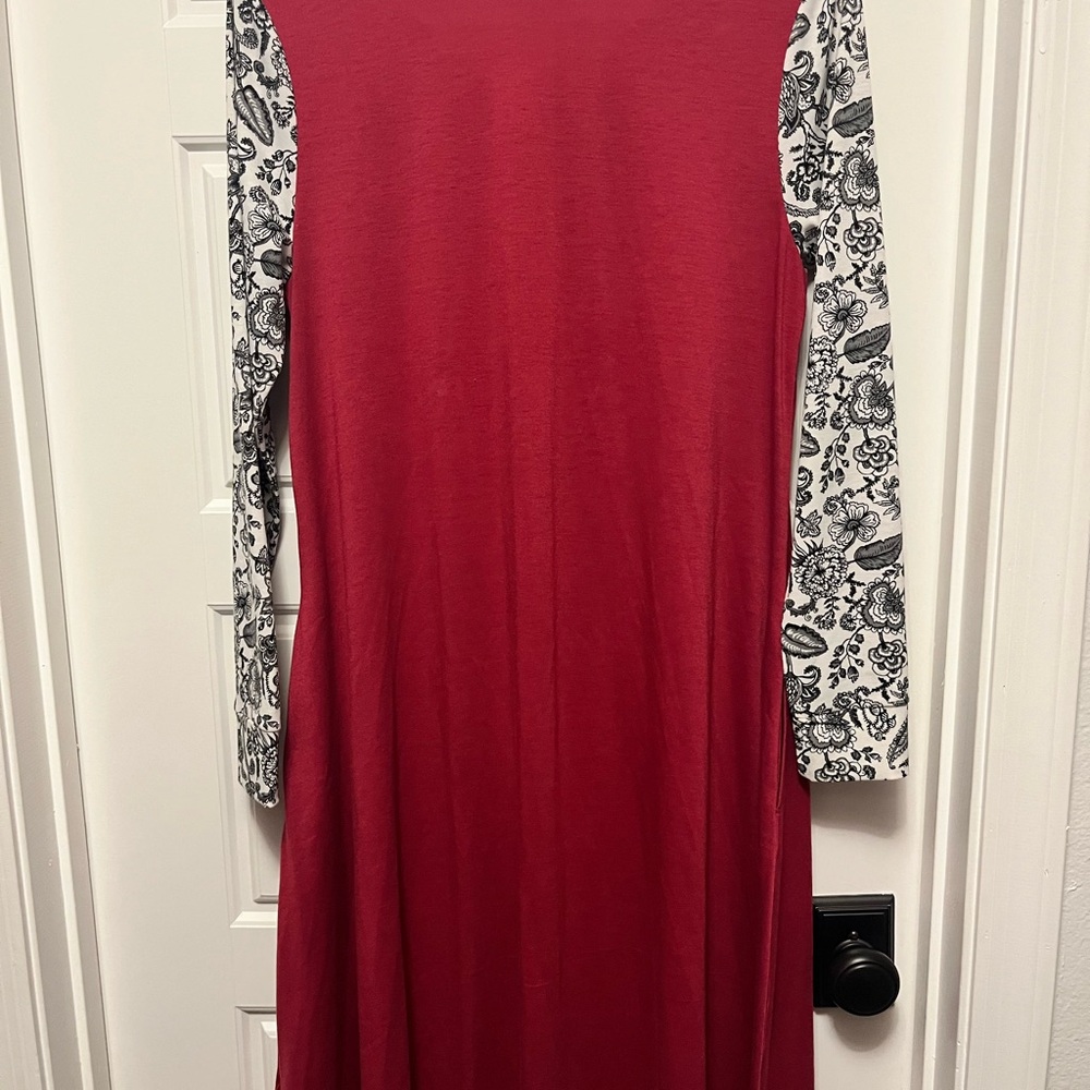 LuLaRoe Burgundy Dress with Monochrome Sleeves - Picture 4 of 6